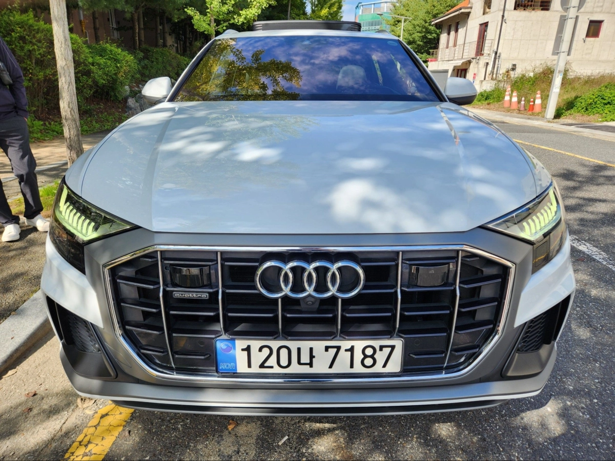 AUDI Q8 4M  2021