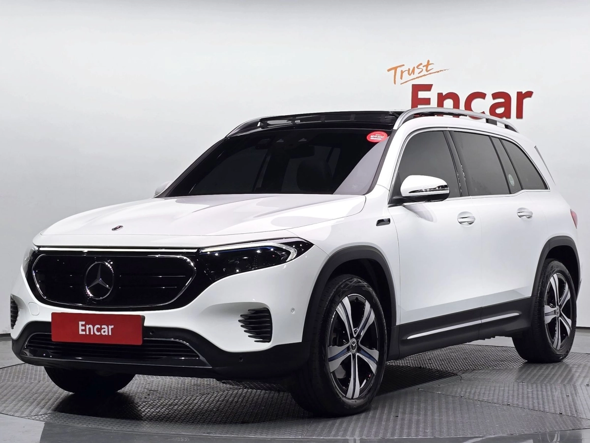 MERCEDES BENZ EQB X243  2023