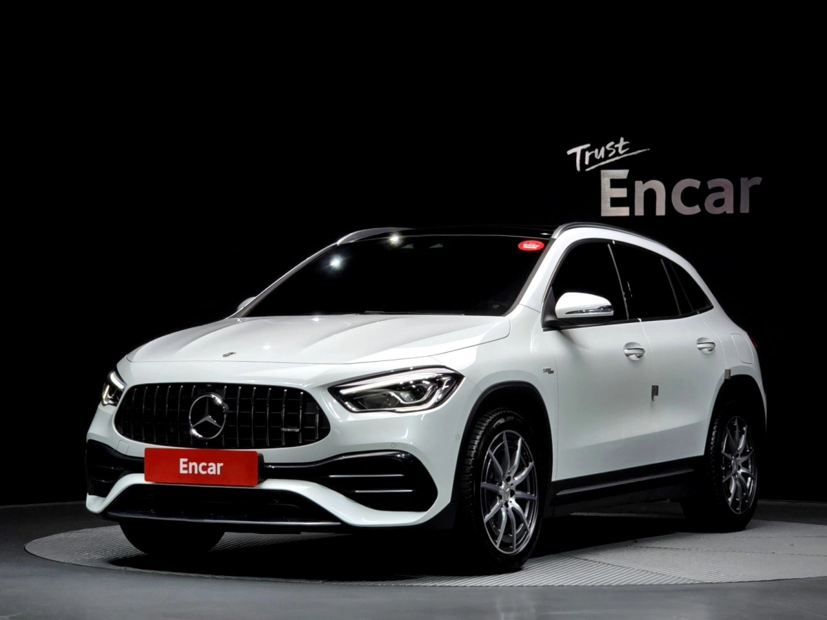 MERCEDES BENZ GLA-CLASS H247  2021