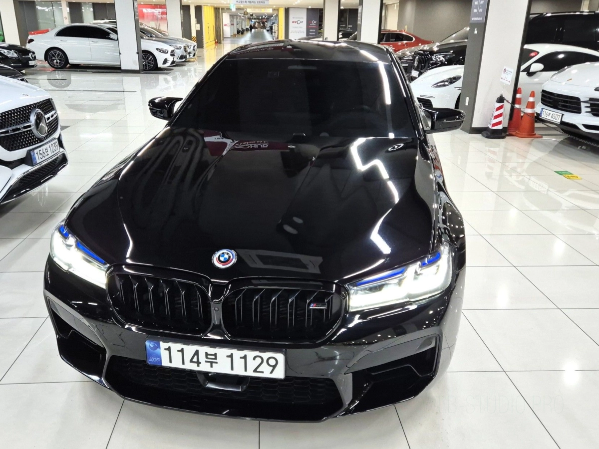 BMW M5 F90 2022