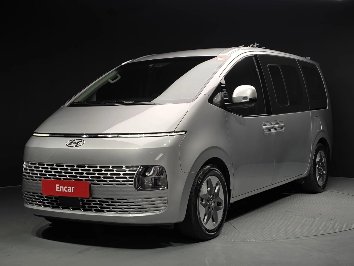 HYUNDAI STARIA 2022