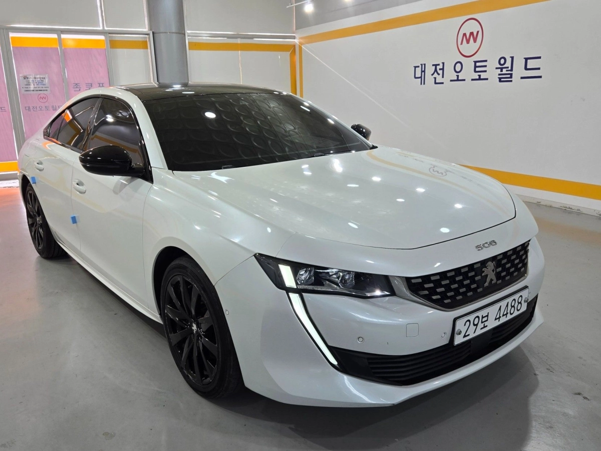 PEUGEOT 508
