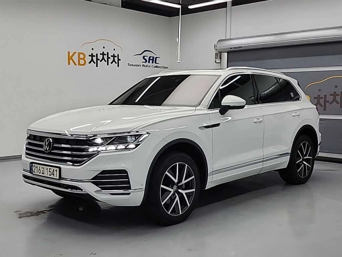 VOLKSWAGEN TOUAREG 2023