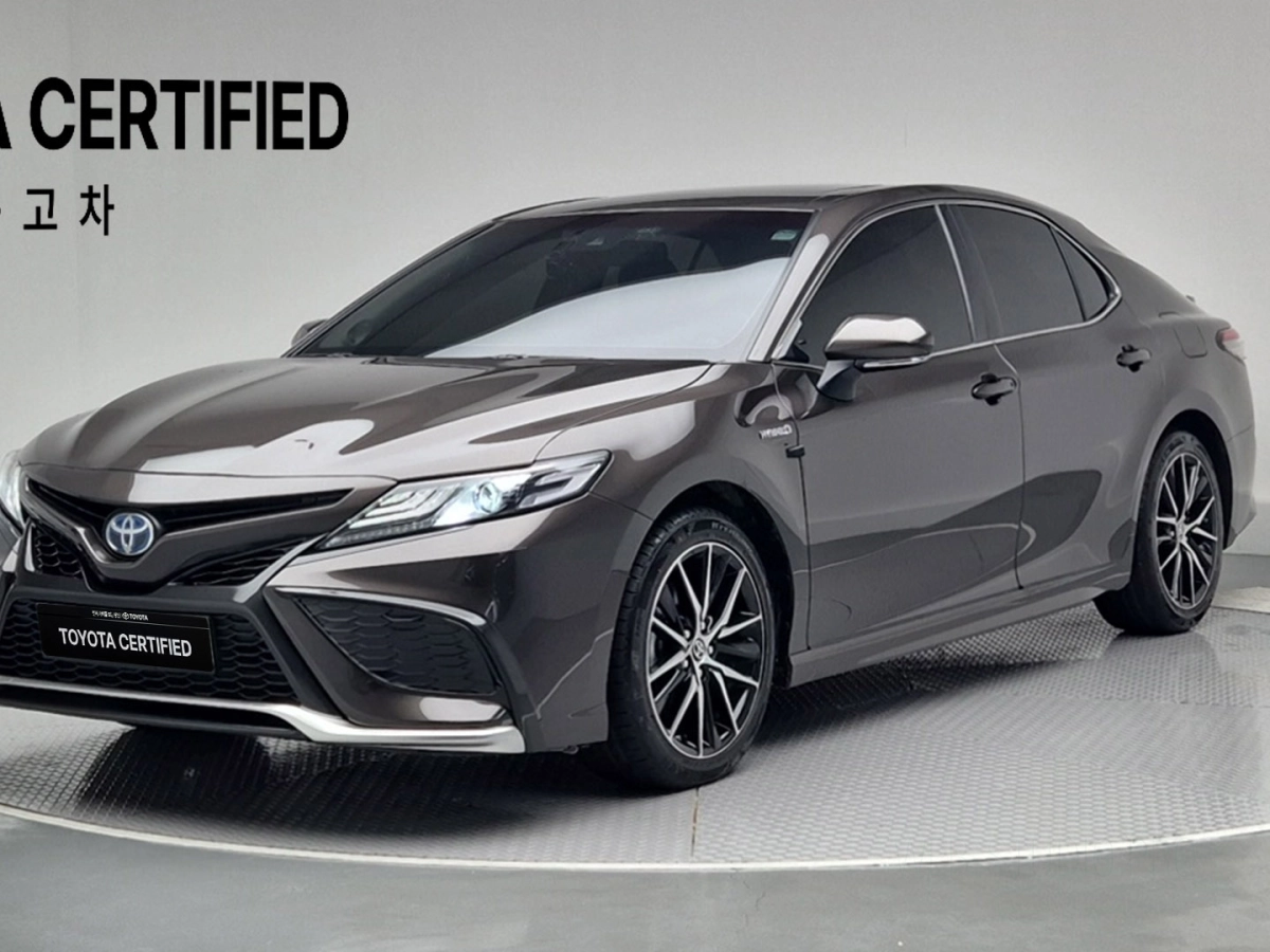 TOYOTA CAMRY XV70 2024