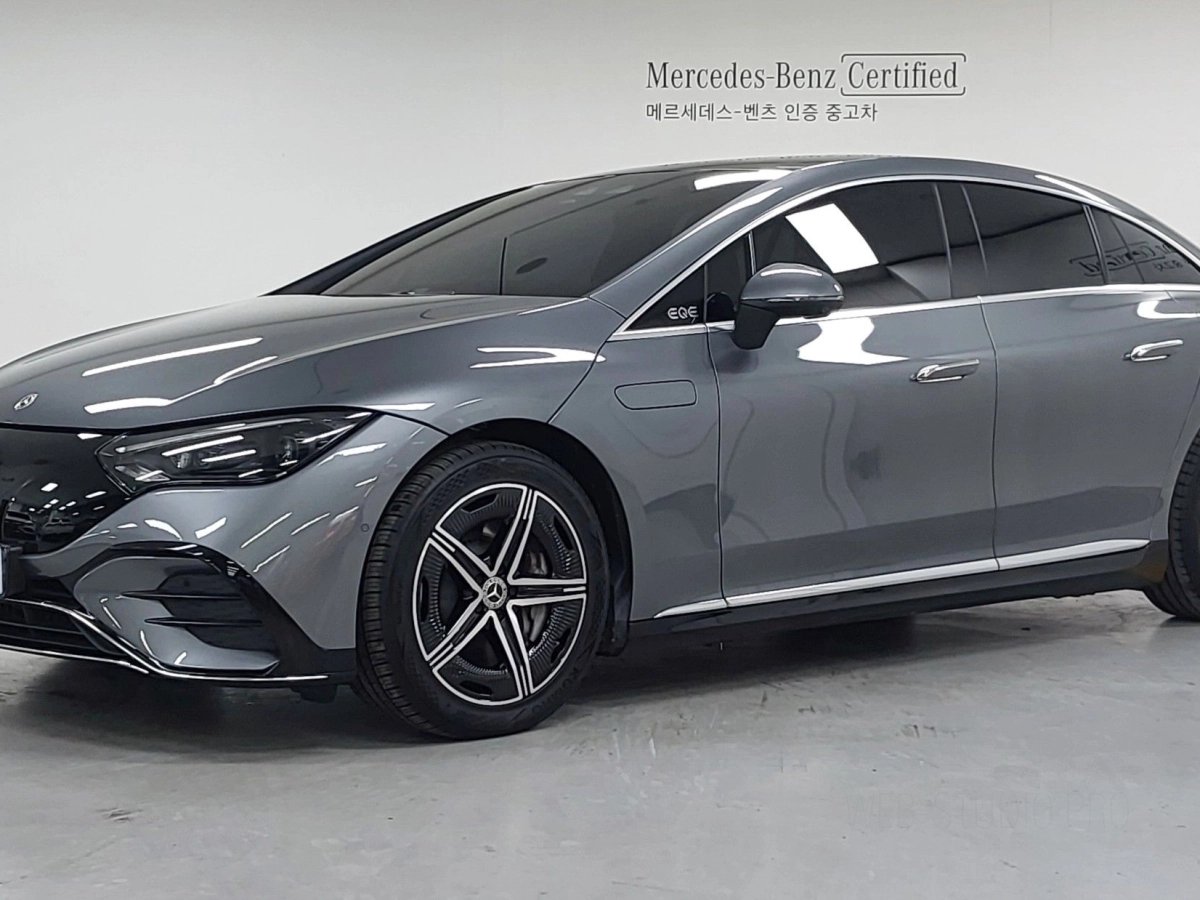 MERCEDES BENZ EQE V295  2024