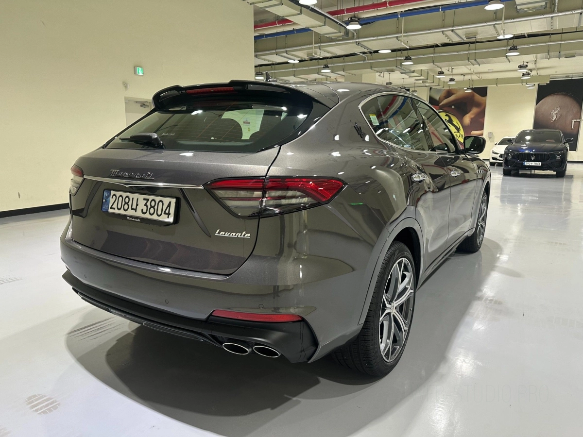 MASERATI LEVANTE