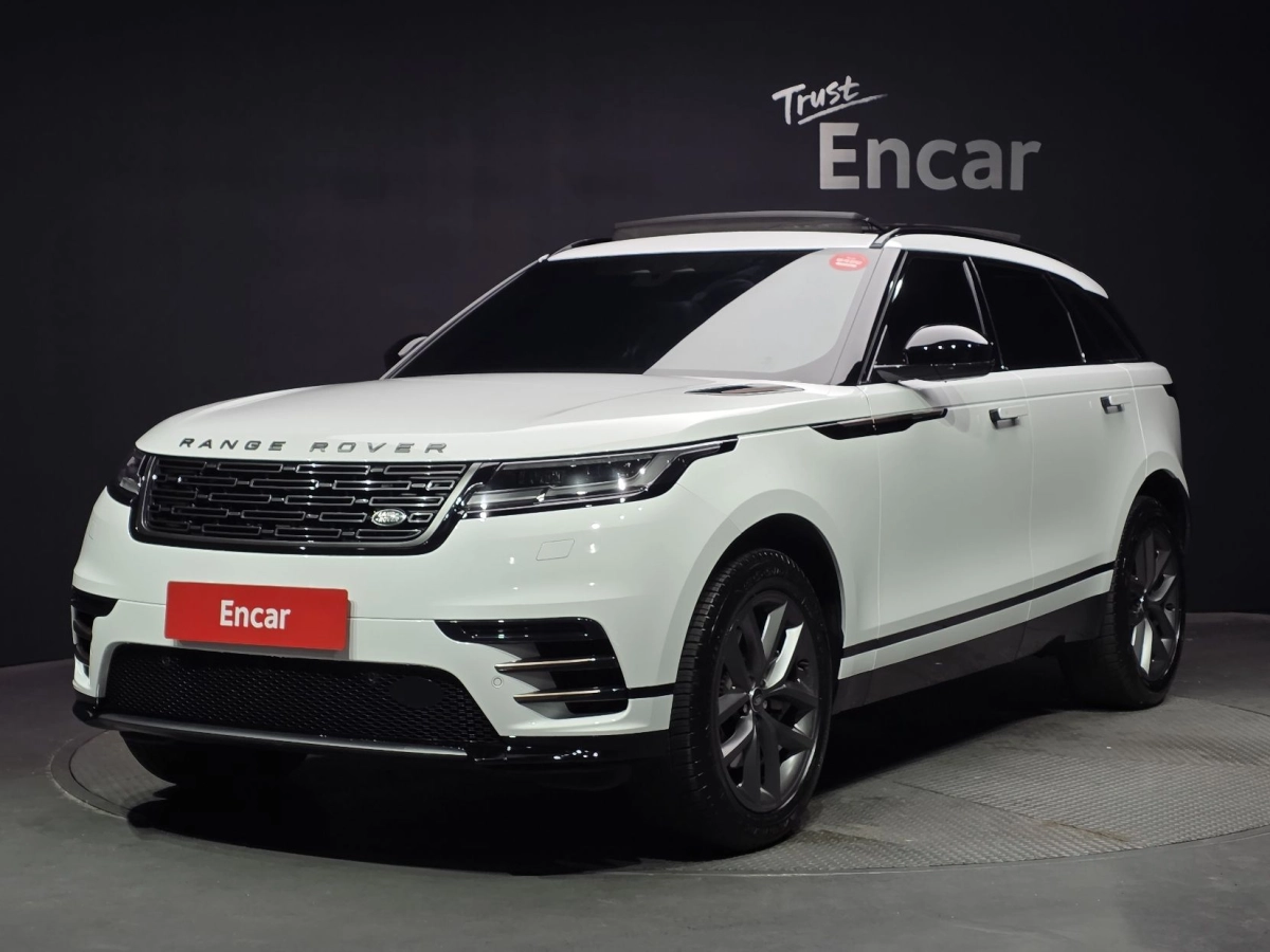 LAND ROVER RANGE ROVER VELAR 2024