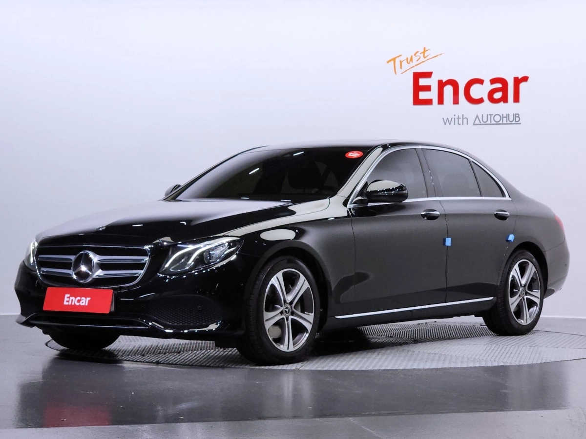 MERCEDES BENZ E-CLASS W213 2019