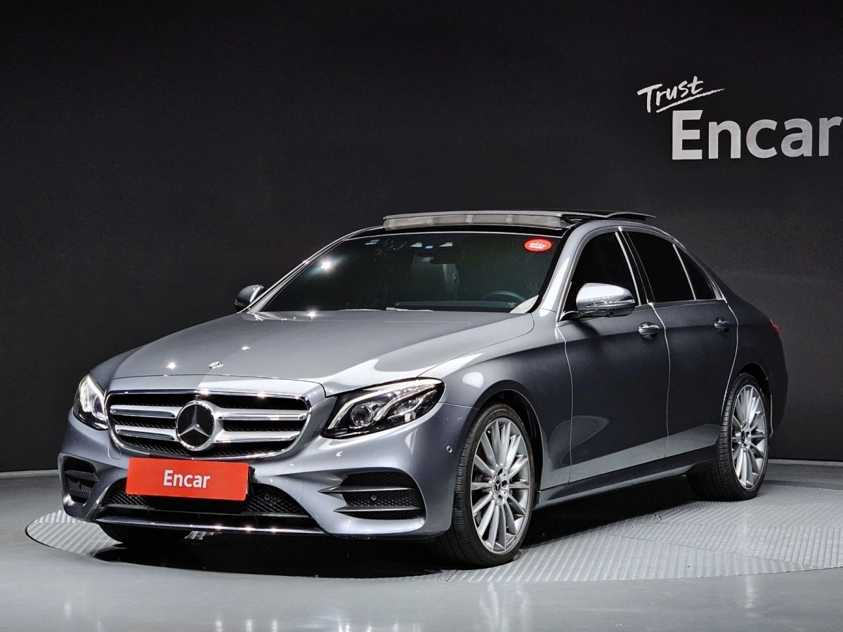 MERCEDES BENZ E-CLASS W213 2019