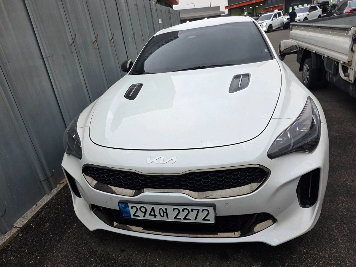 KIA STINGER MEISTER  2022