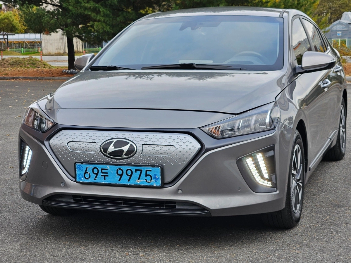 HYUNDAI IONIQ ELECTRIC