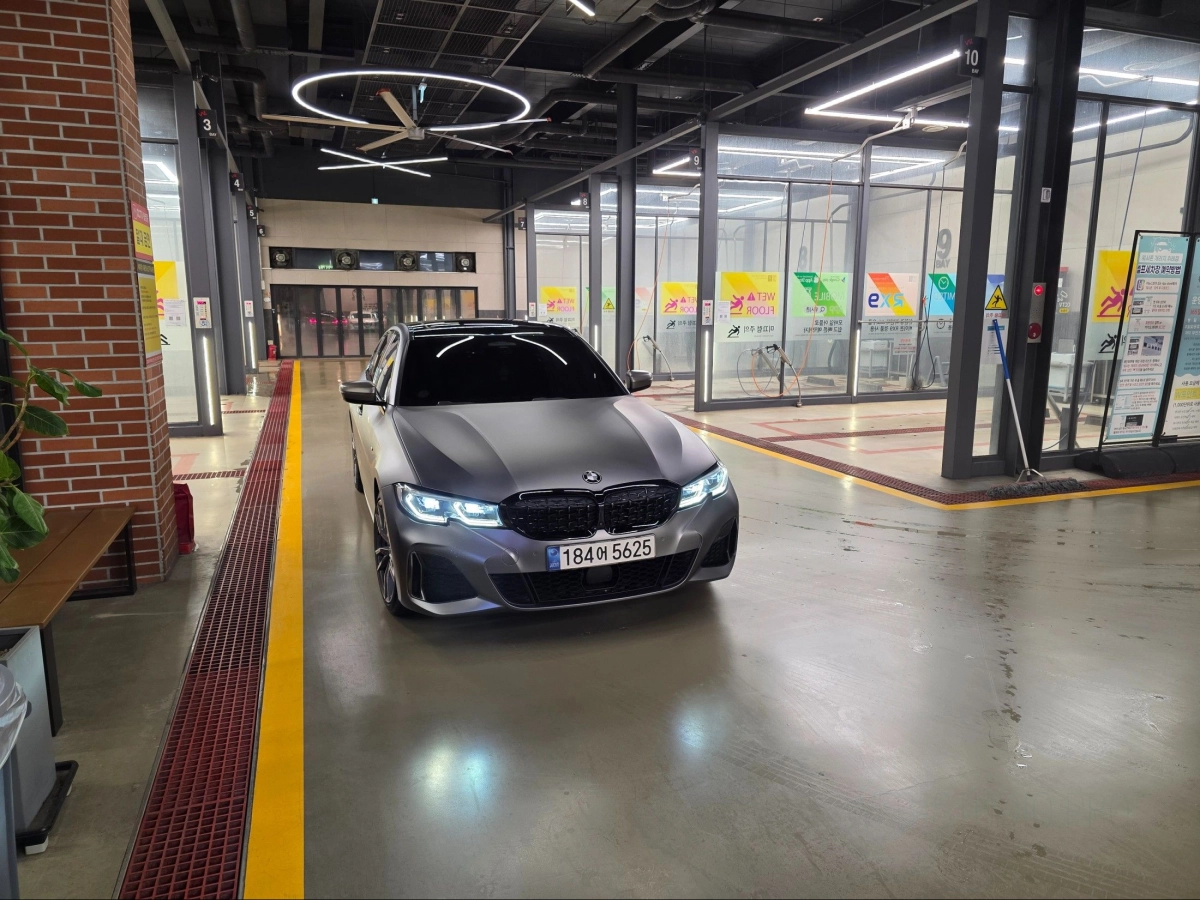 BMW 3-SERIES G20  2021