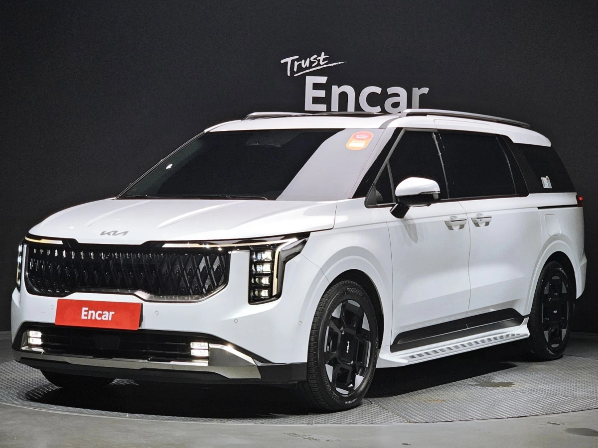 KIA CARNIVAL 2023