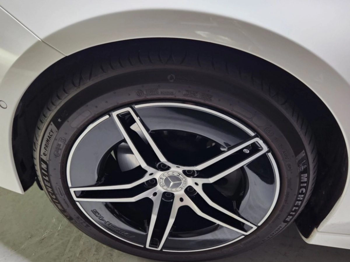 MERCEDES BENZ E-CLASS W214