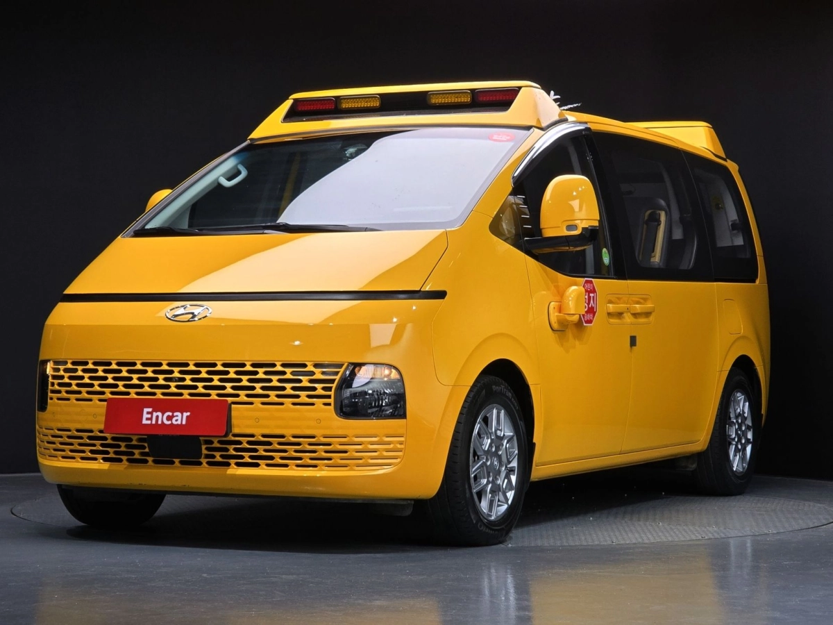 HYUNDAI STARIA 2021