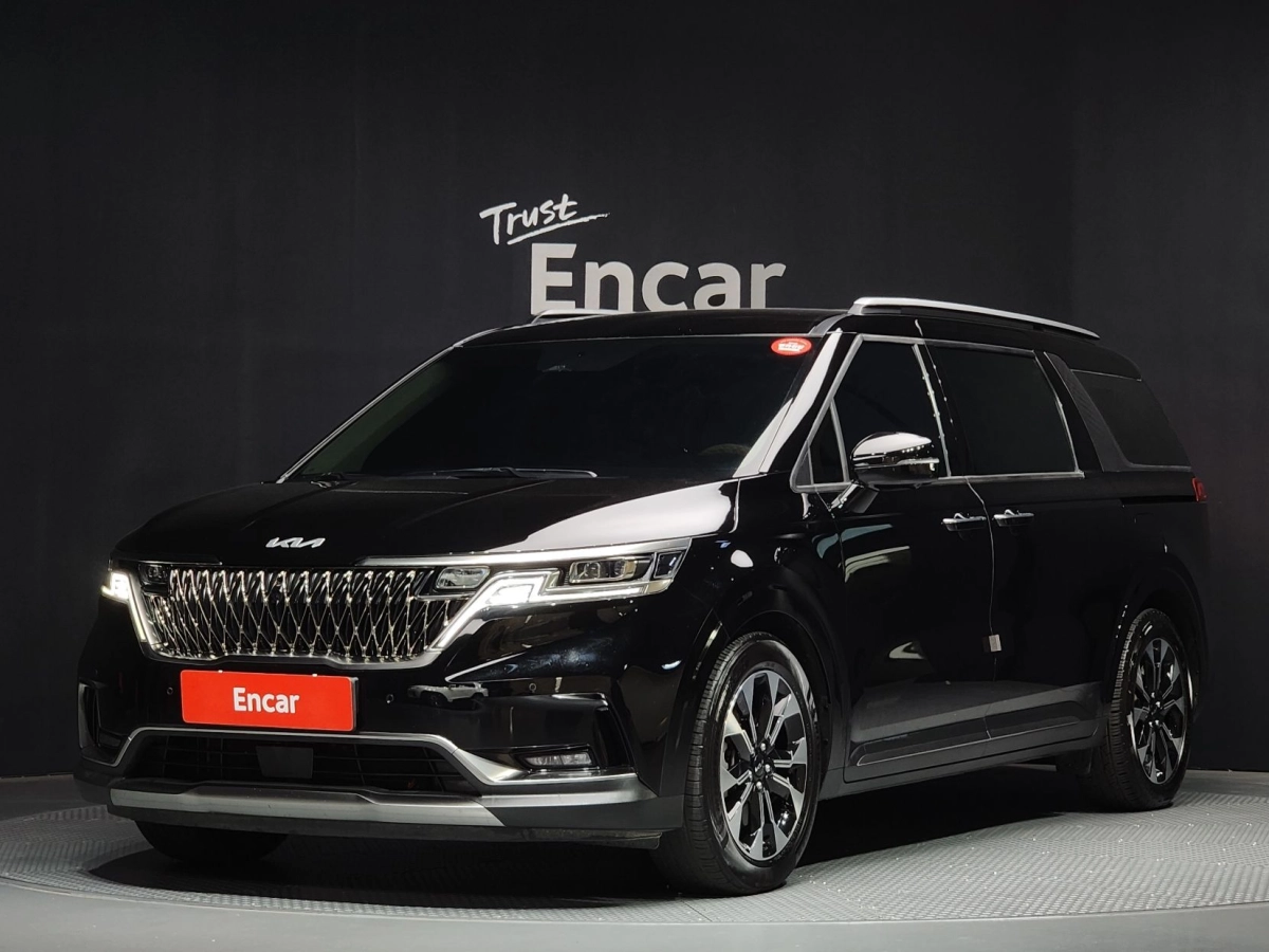 KIA CARNIVAL 2023
