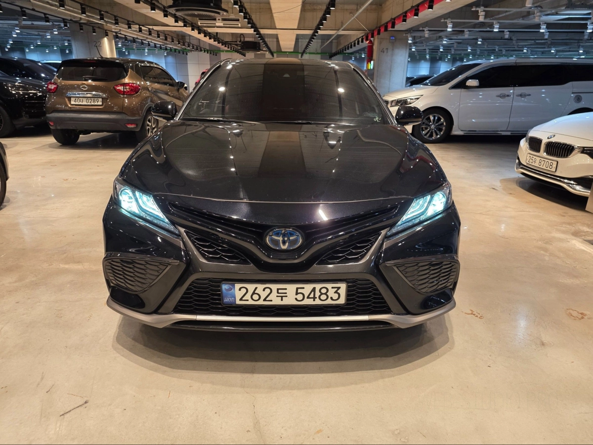 TOYOTA CAMRY XV70 2022