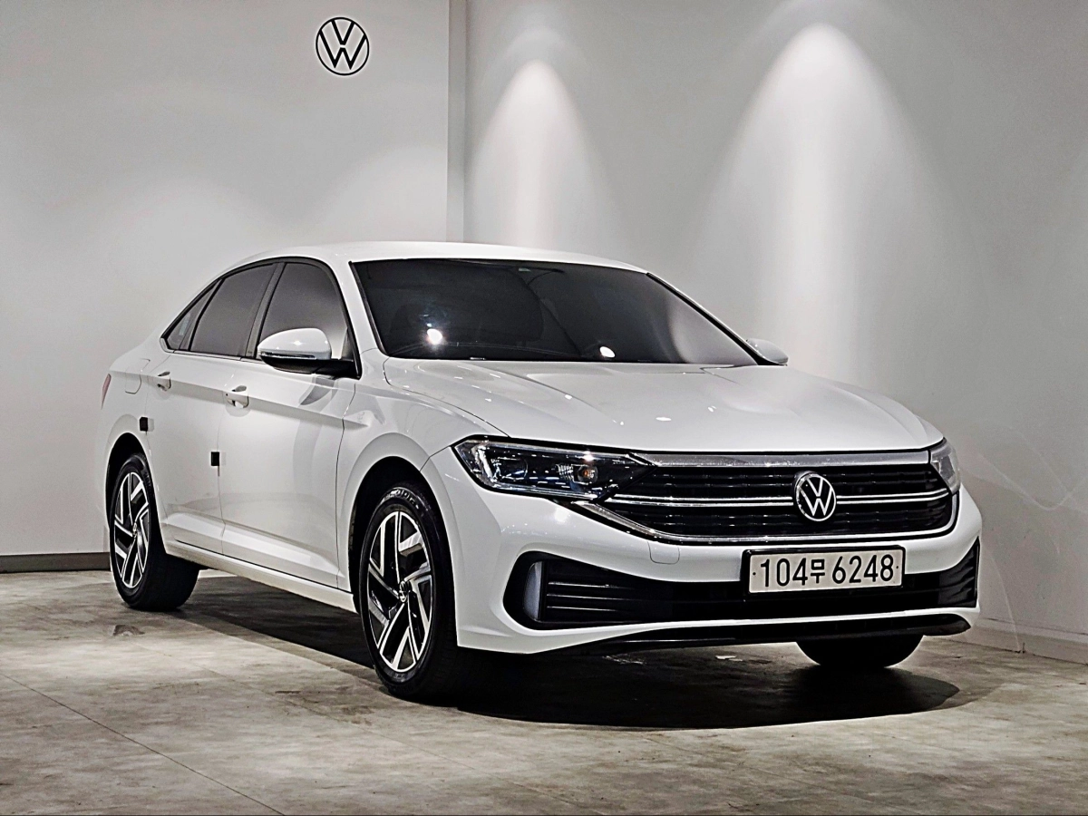 VOLKSWAGEN JETTA 2023