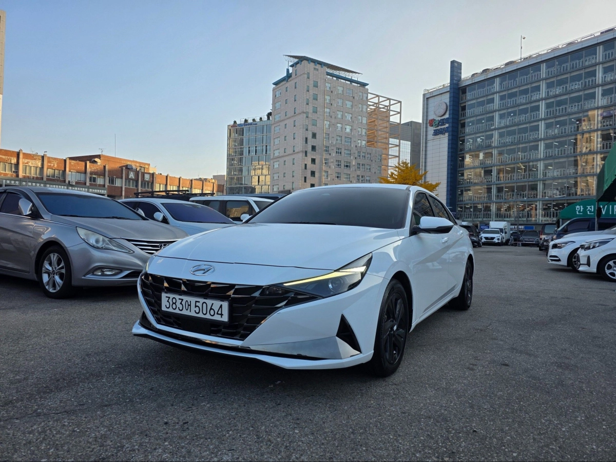 HYUNDAI AVANTE HYBRID CN7  2021