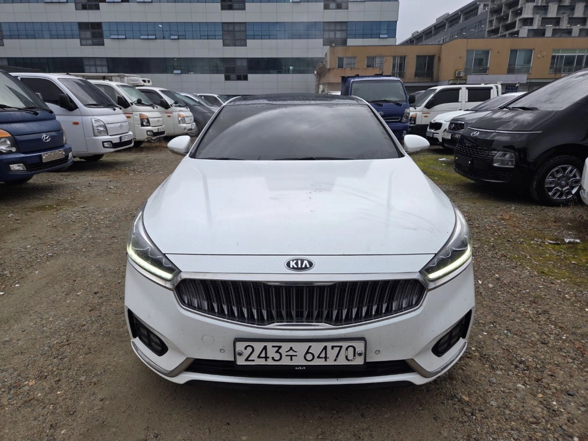 KIA K7
