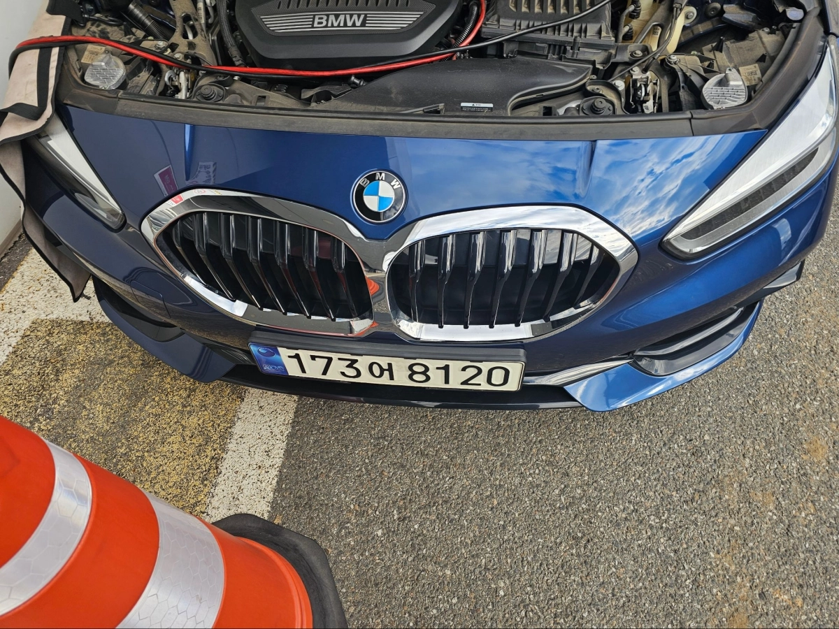 BMW 1-SERIES F40  2021