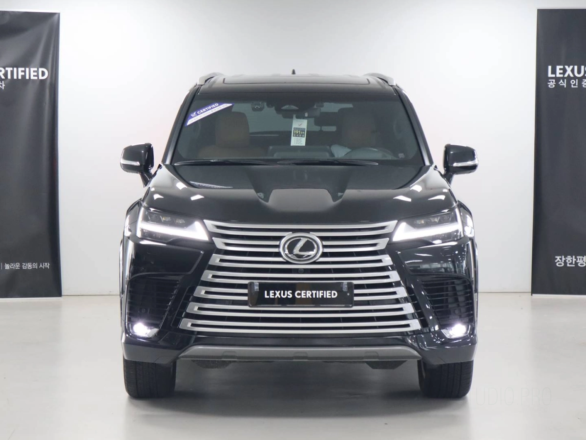 LEXUS LX