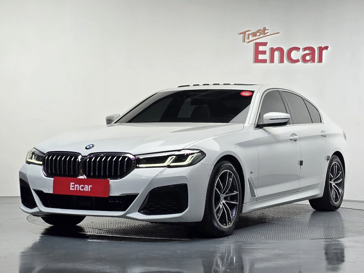 BMW 5-SERIES G30 2021