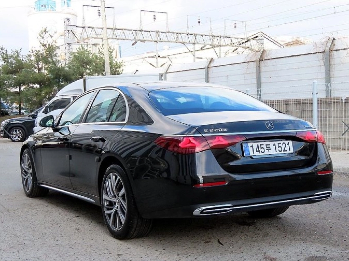 MERCEDES BENZ E-CLASS W214