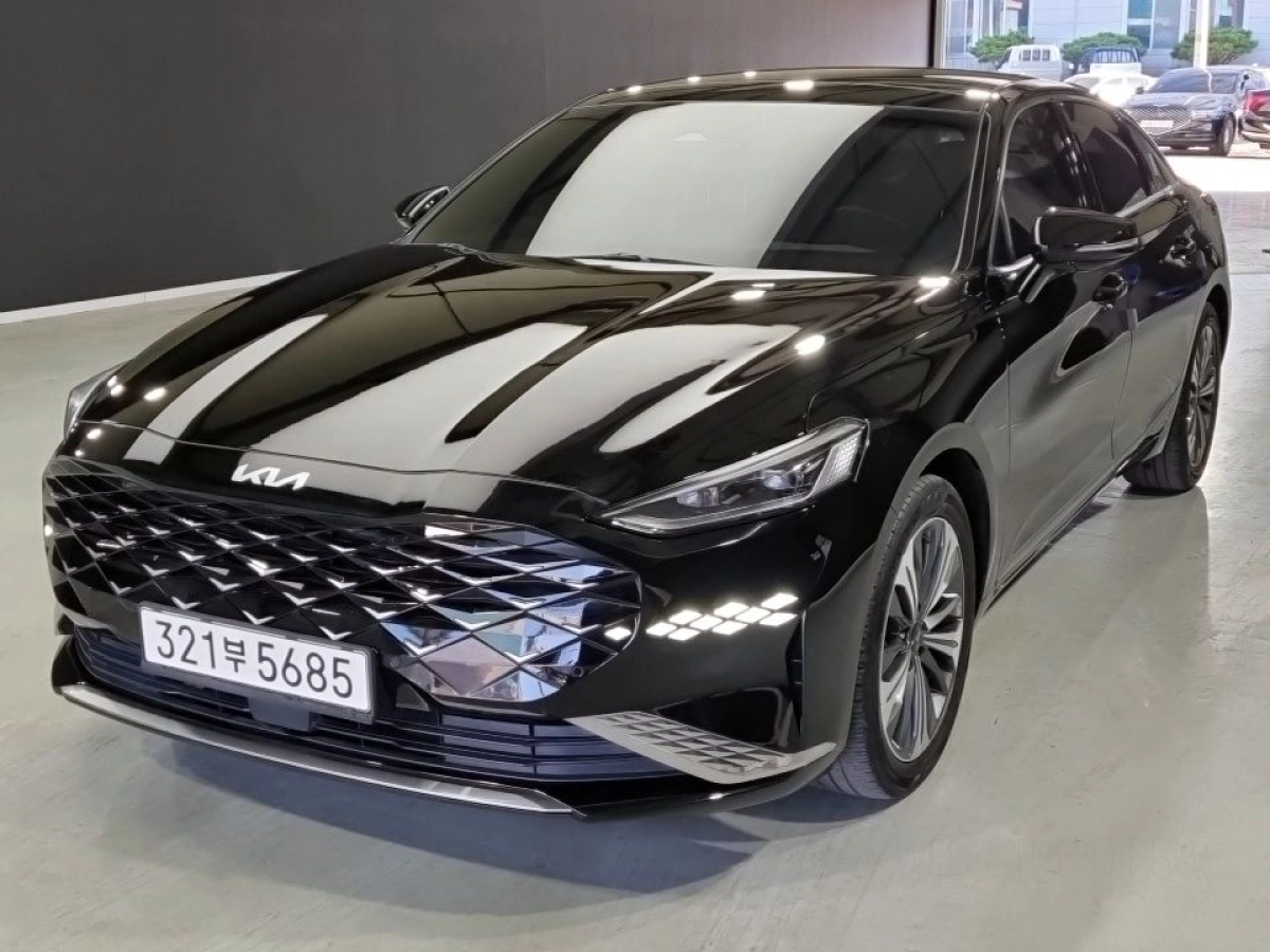 KIA K8 HYBRID