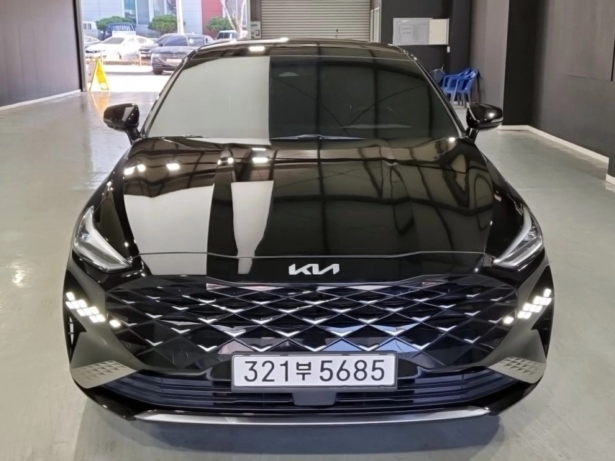 KIA K8 HYBRID