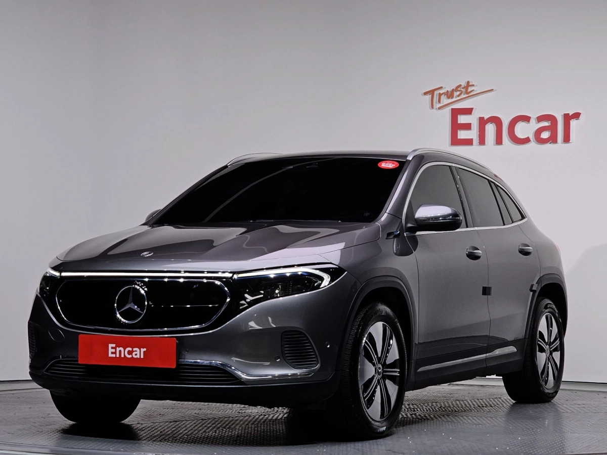 MERCEDES BENZ EQA H243  2021