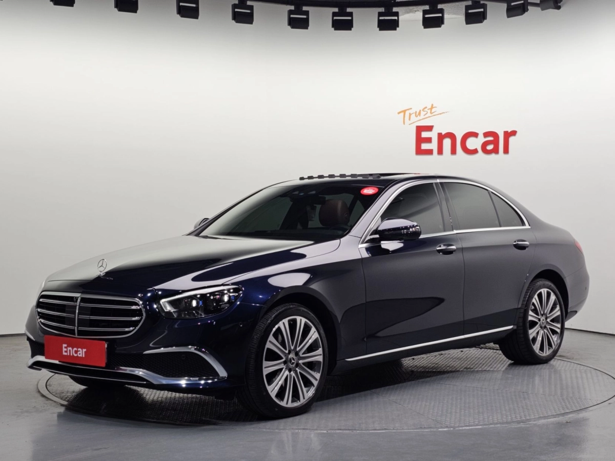 MERCEDES BENZ E-CLASS W213 2022