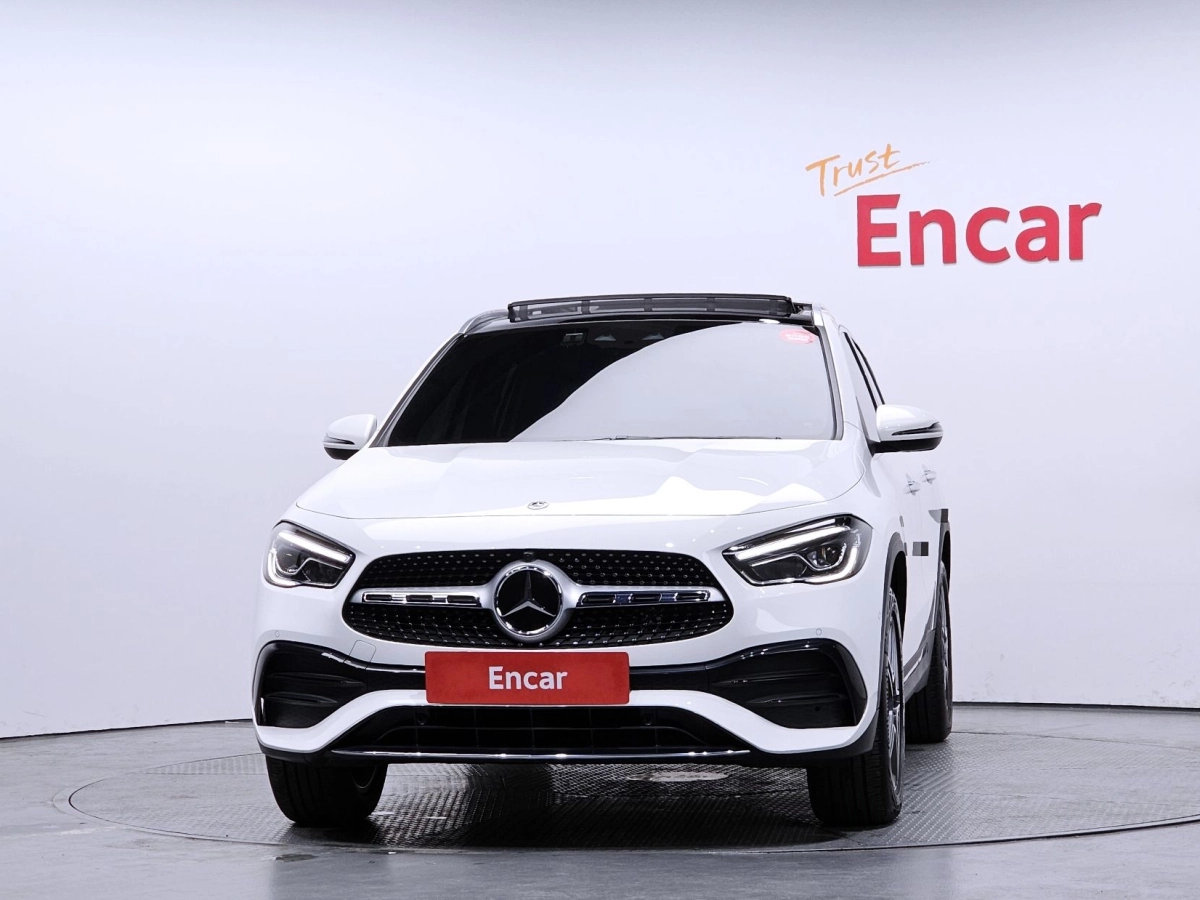 MERCEDES BENZ GLA-CLASS H247