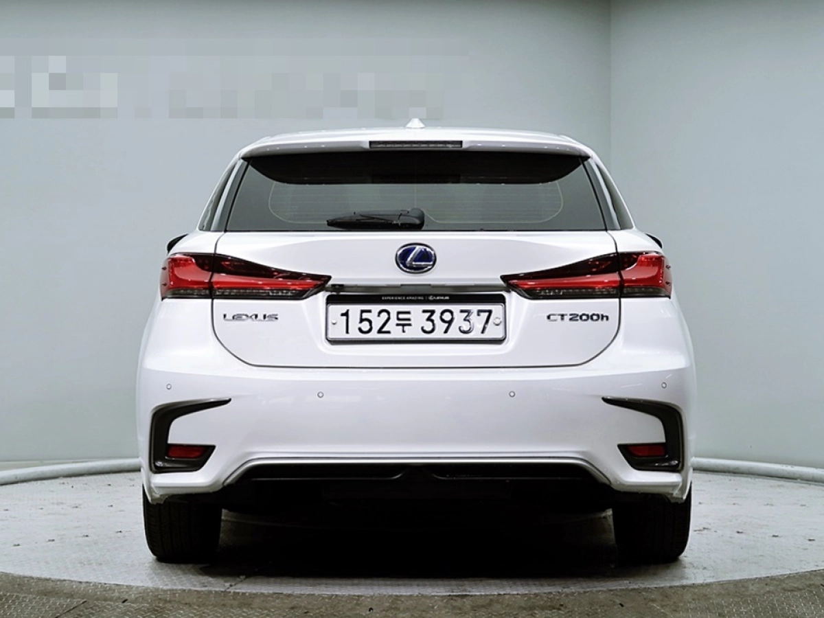 LEXUS CT200H