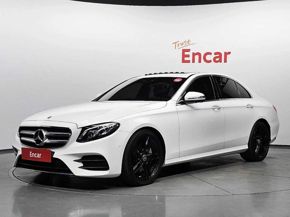 MERCEDES BENZ E-CLASS W213 2019