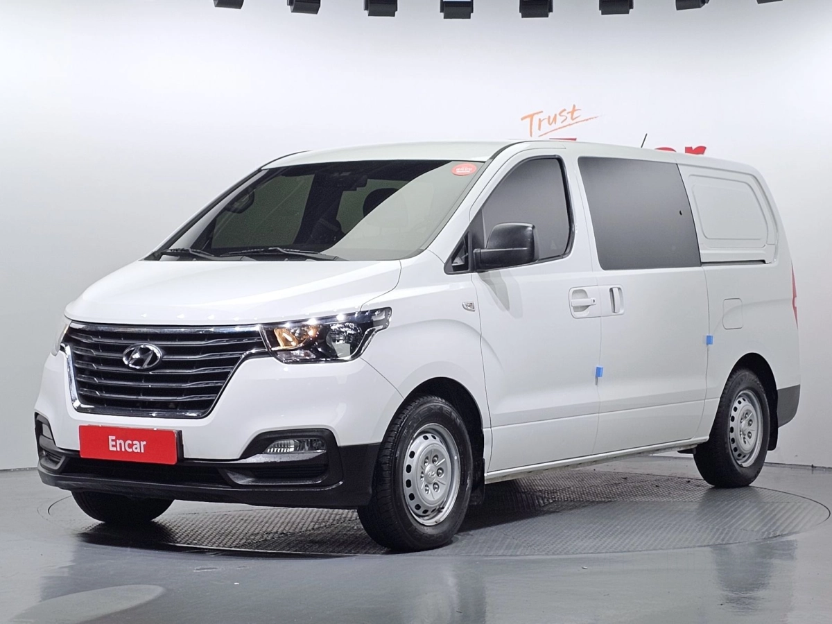 HYUNDAI STAREX GRAND