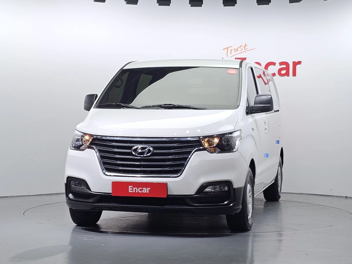 HYUNDAI STAREX GRAND