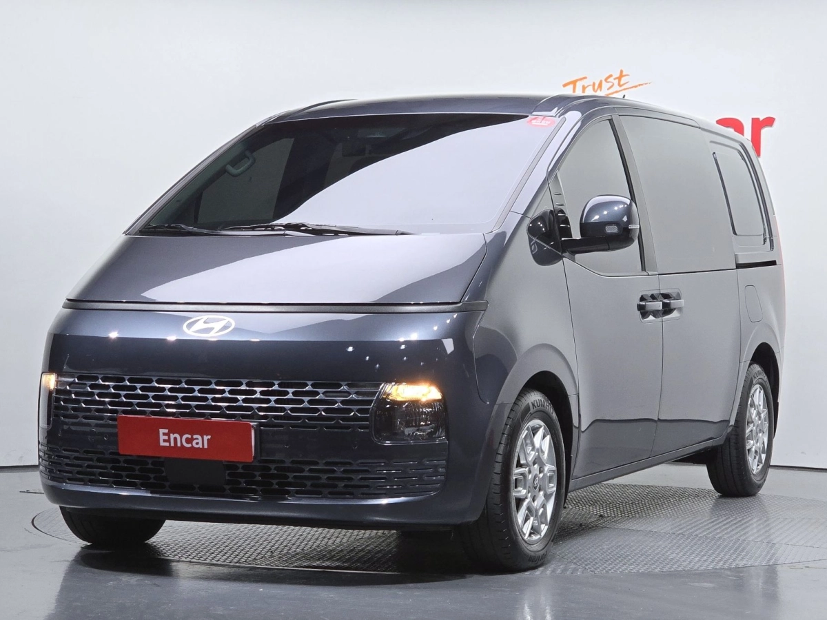 HYUNDAI STARIA  2024
