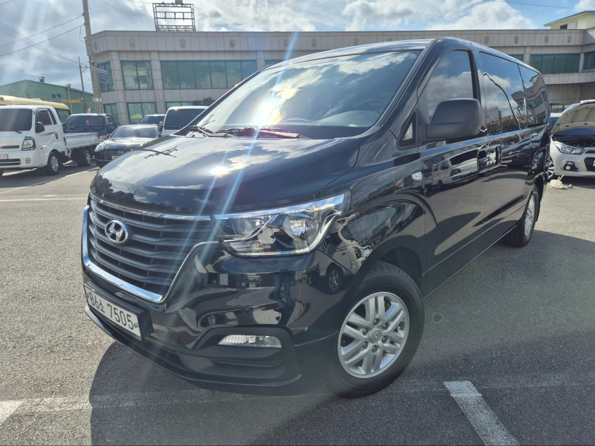 HYUNDAI STAREX GRAND