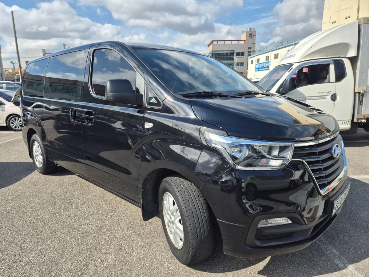 HYUNDAI STAREX GRAND