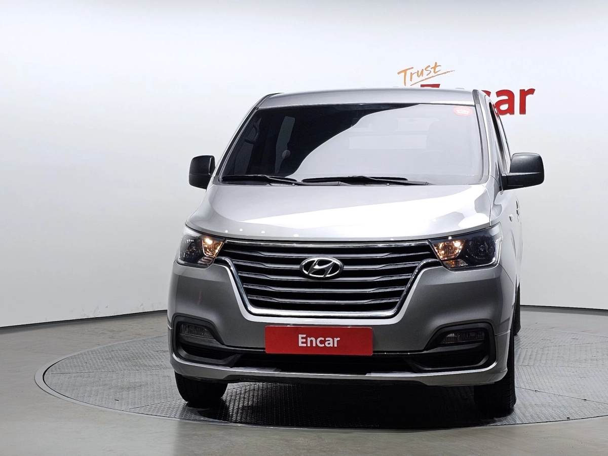 HYUNDAI STAREX GRAND