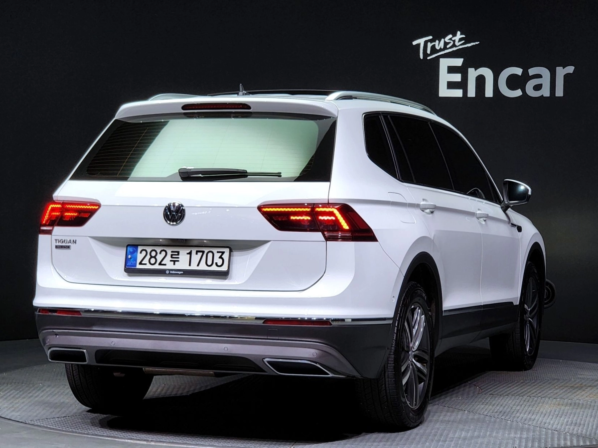 VOLKSWAGEN TIGUAN ALLSPACE