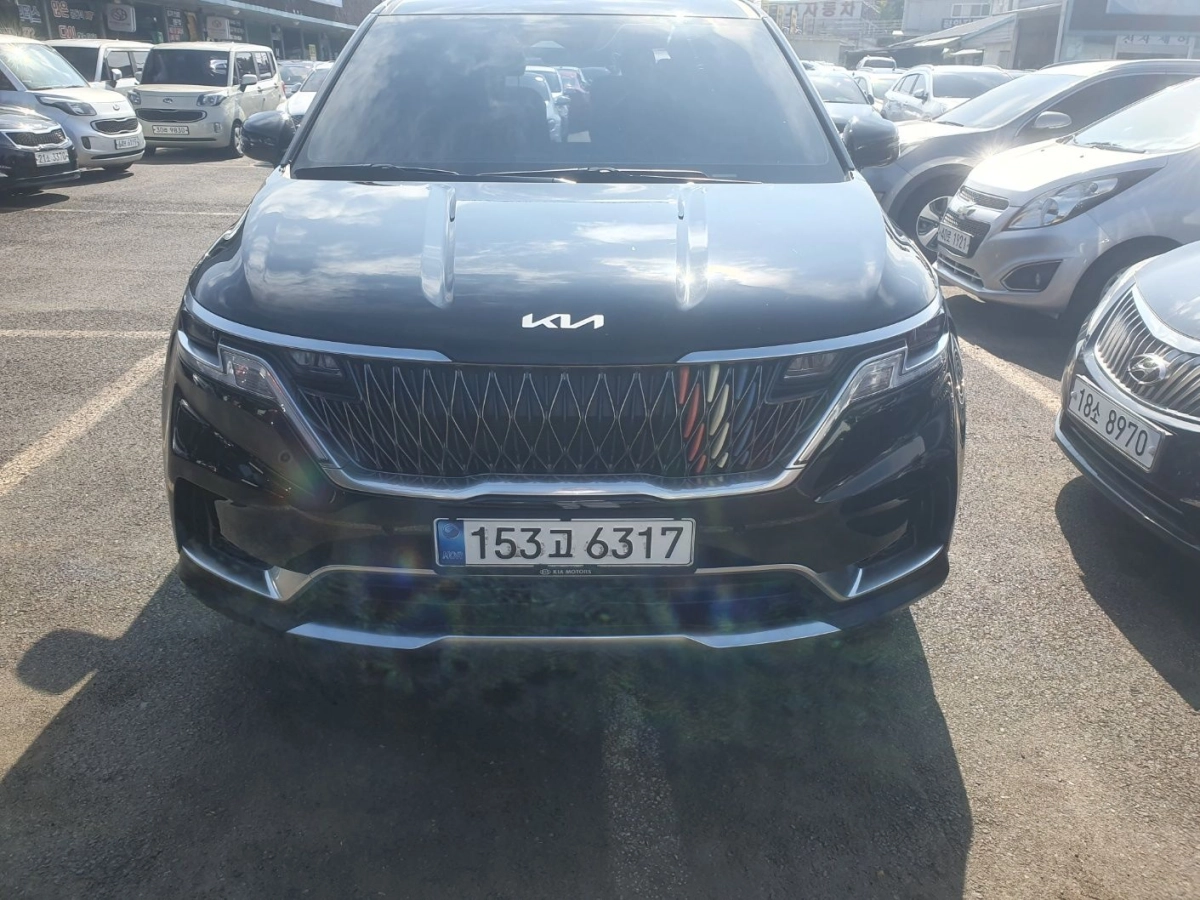KIA CARNIVAL