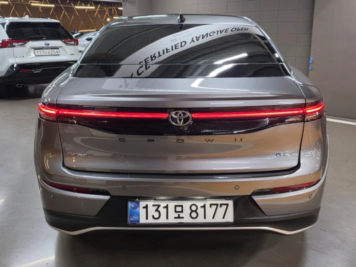 TOYOTA CROWN 크로스