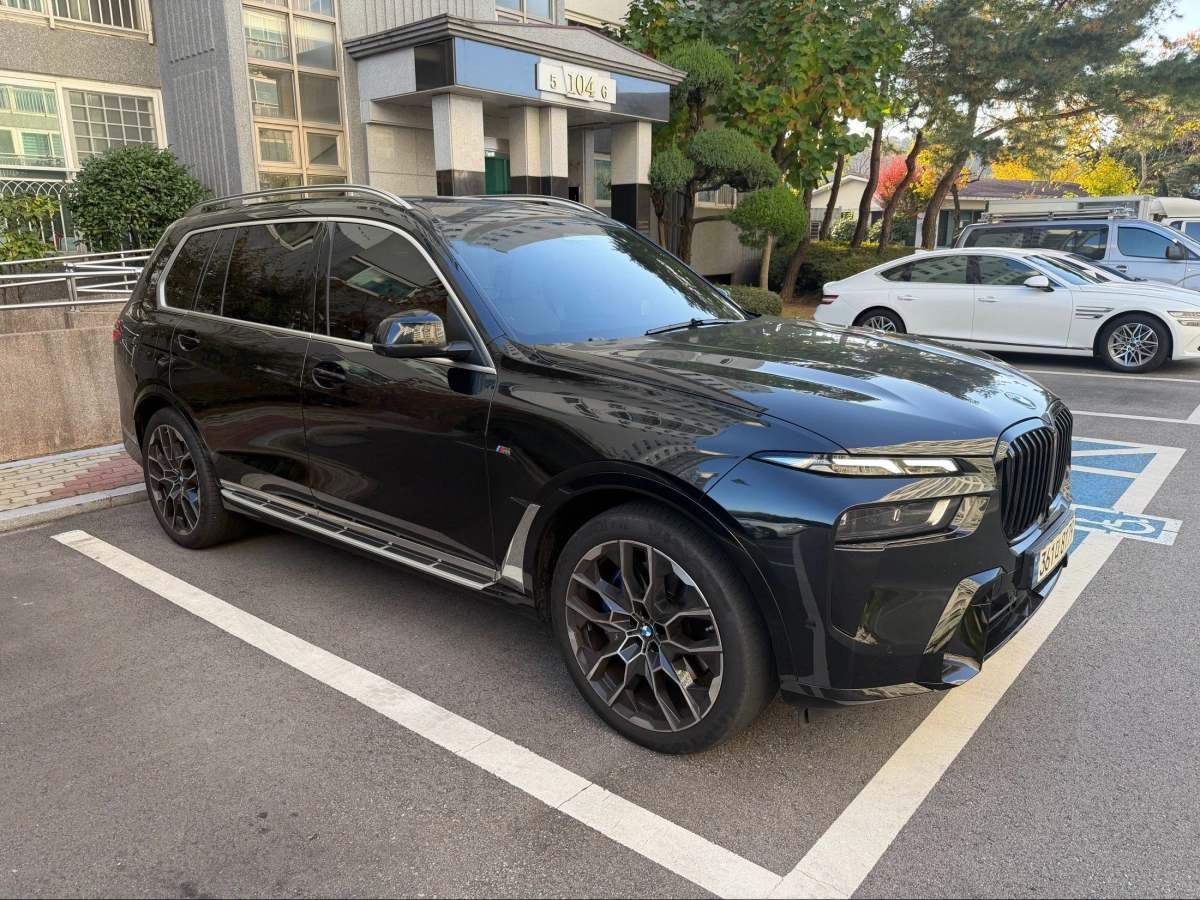 BMW X7 G07