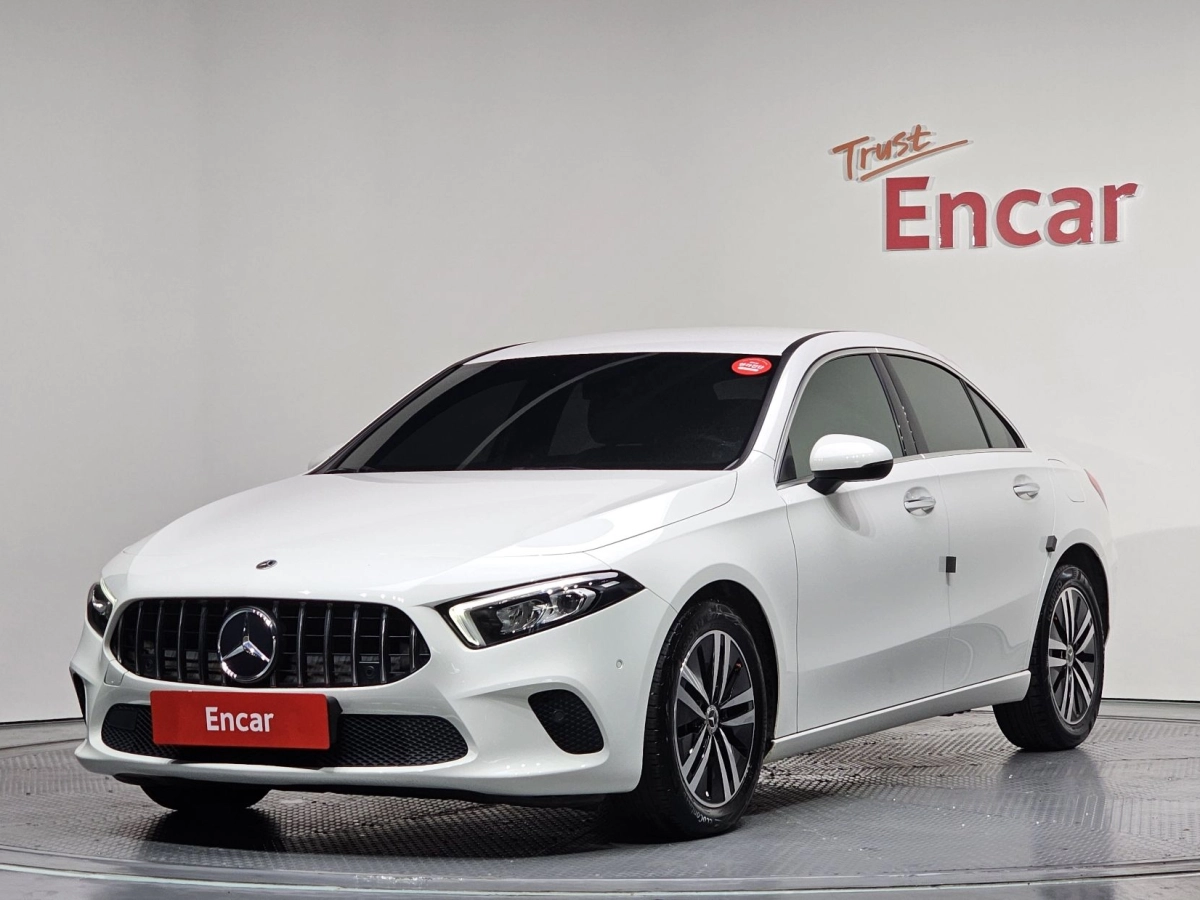 MERCEDES BENZ A-CLASS W177  2021