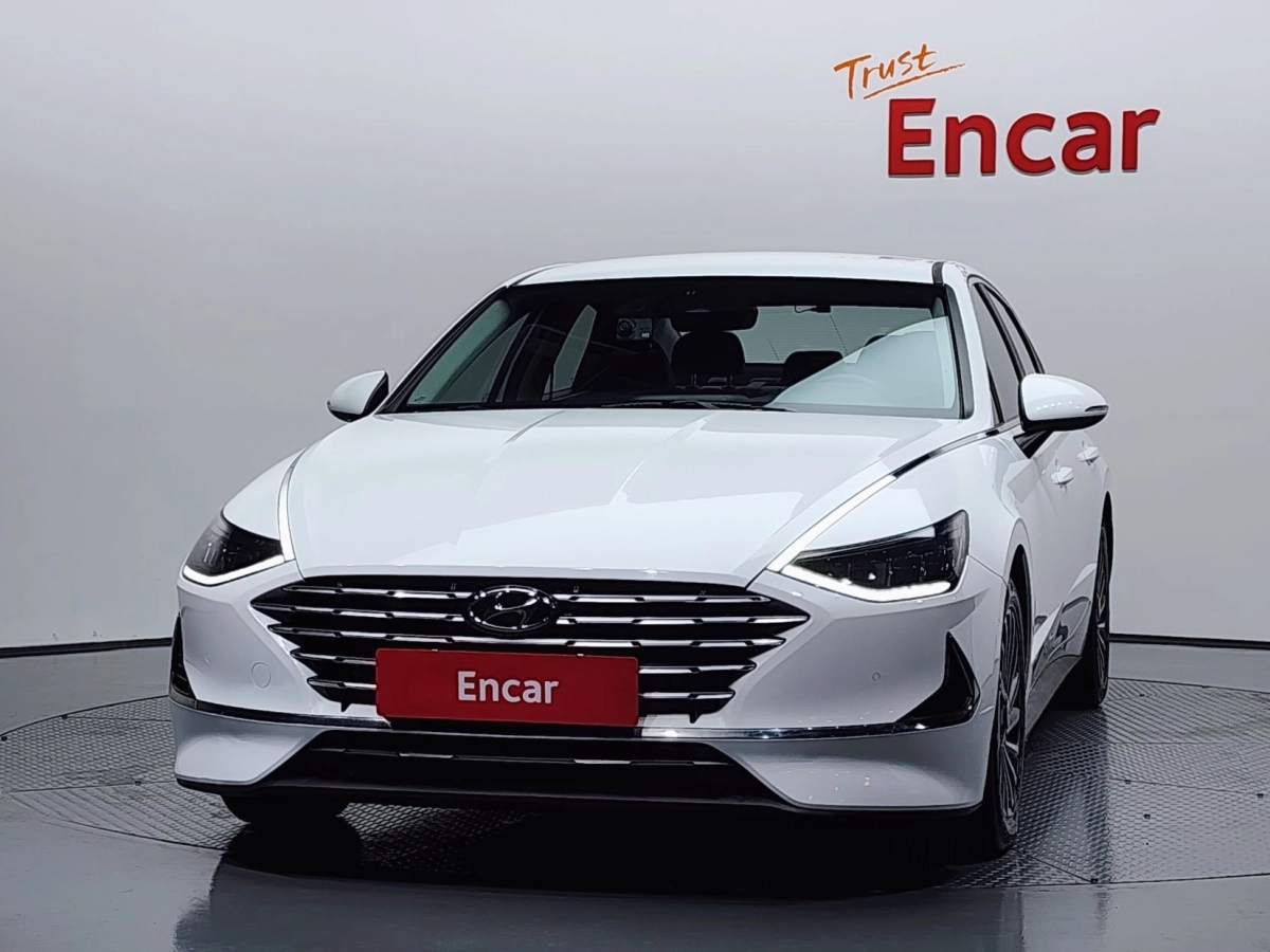 HYUNDAI SONATA HYBRID DN8