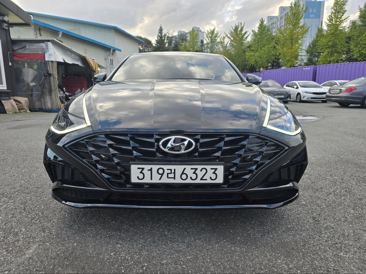 HYUNDAI SONATA DN8