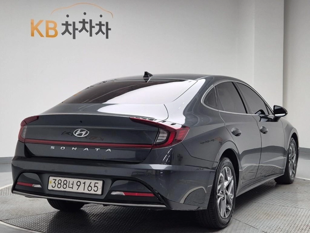 HYUNDAI SONATA DN8