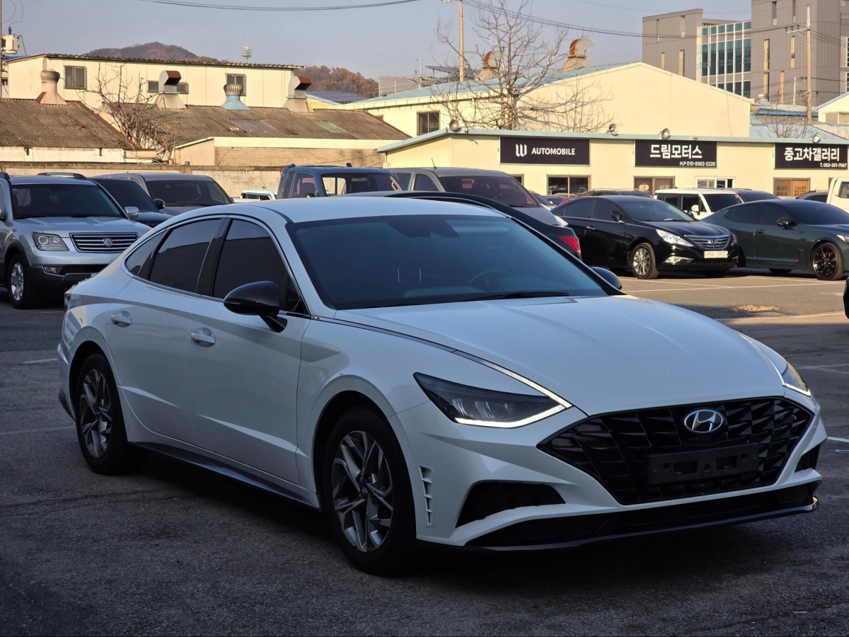 HYUNDAI SONATA DN8